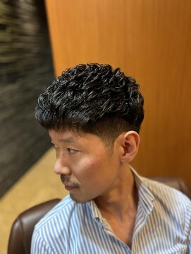 ヘアモード キクチ 銀座店 銀座　理容室　大人ナチュラルパーマ刈り上げ