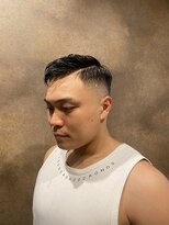 ビップ(V.I.P)&nbsp;カジュアル＋七三スキンフェード