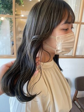 マッシュ グランバーズ 布施(MASHU GRANDVASE) 光に透けるシアベージュ