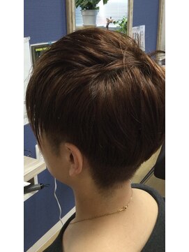 サロンドみなみ ツーブロックショート