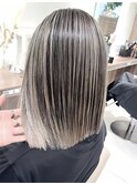 透明感オリーブグレージュバレイヤージュ