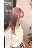 ピンクベージュ