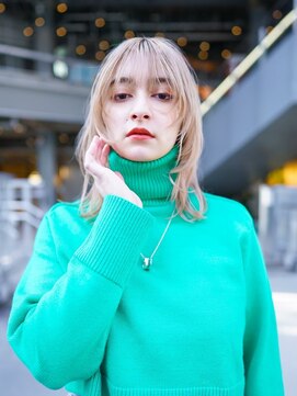 ギークス(GEEKS) 【GEEKS渋谷】ミルクティーベージュ/ハイトーン/ウルフカット/冬