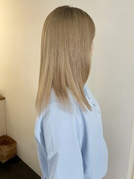 パークホワイト 代官山(PARK White) ウルフハッシュカットケアブリーチ小顔カット