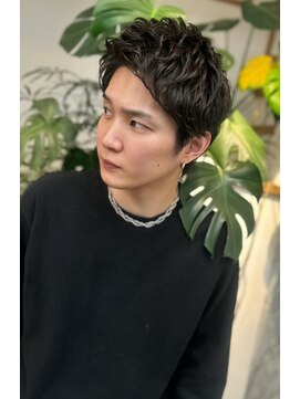 リア(Li'a) ピンパーマ+スパイキーショート