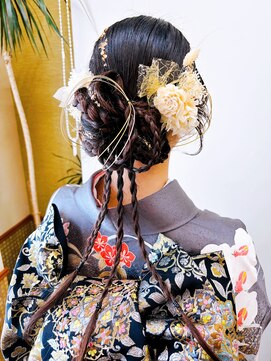 ヘアーボー ラーラ(hairbeau L'ala) カチモリアレンジ