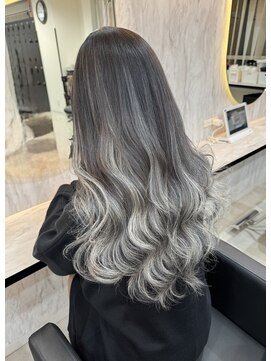 ラピス 名古屋駅前店(Lapis) ホワイトシルバー/グラデーション/エクステ