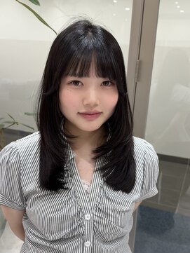 アッドバイケンジ(Add.. by KENJE) ミディアムレイヤー×縮毛矯正【戸塚/縮毛矯正/レイヤーカット】