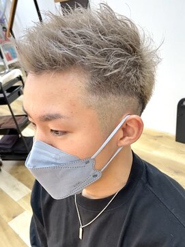 ロビー(LOBBY) 『LOBBY』小木曽 ハイミルクティーベージュ×ベリーショート