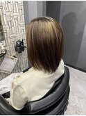 小顔大人可愛いハイライトベージュミディ20代30代40代