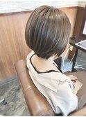 ショートボブ