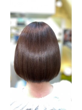 エムスリーディーミュゼステージ(M3D) プレミアムカラートリートメントストレート仕上げ