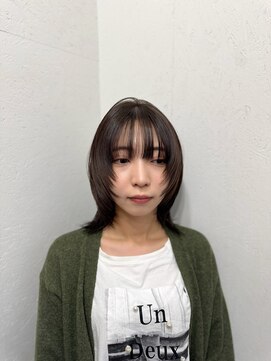 ラグナ(LAGUNA) レイヤーウルフカット×ミディアム