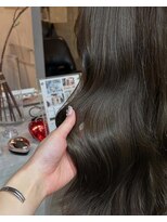 ミー(mii)&nbsp;【mii/天王寺】ブリーチなし/オリーブカラー