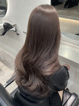 オニキス(ONYX) グレージュカラー×レイヤーカット【chisato】