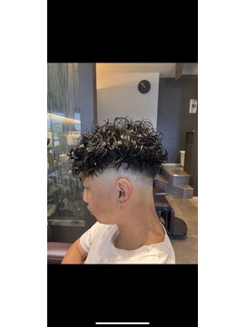 ブル(b.u.l.l.) 短めスペインカール