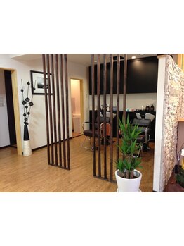 【布施】通うほどに扱いやすい質感になり、毎日が少し楽に、そして自信に変わって行くサロン