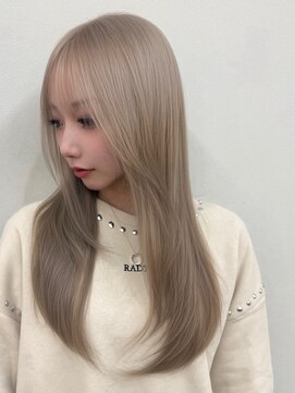 リエンスクレア(RIENS xrea) ハイトーンミルクティー×レイヤー【担当者/山本優舞】