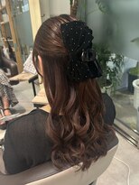 ユニークバイケンジ 町田(unique KENJE) ハーフアップアレンジ × ミックス巻き