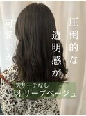 20代★暗髪でも透明感♪オリーブカラー×毛先カール