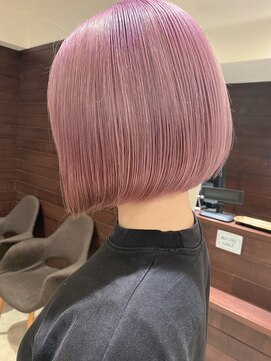 ジャム(Jam) 前下がりショート×ホワイトピンクカラー★中村大輔