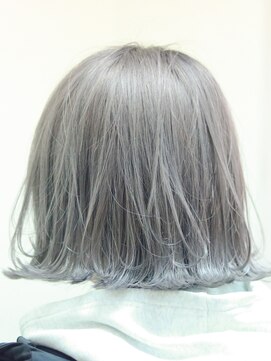 キミ(kimi) 【kimi自由が丘】ミルクティーグレージュ × 外ハネボブ