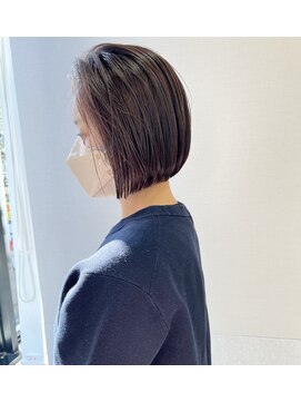 ロット 横浜(lot) ぱつっとボブ/ミニボブ/ツヤ髪[横浜駅]