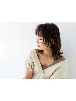 【小顔カット+艶カラー+トリートメント\5300～】長さを変えずにメンテOK◎エアリーレイヤーで憧れ韓国風◇