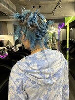 レコ 渋谷(LECO) 水色カラーとアレンジ