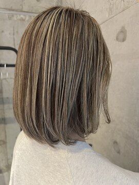 プラスシー(+C) ハイライトでハイトーングレージュ！福岡ハイライト