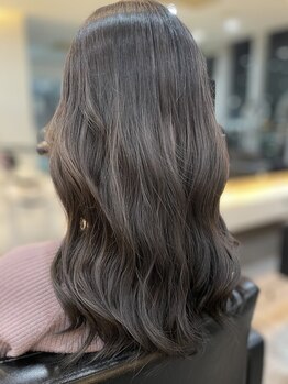 カラーラバー 自由が丘(COLOR LOVER)の写真/ダメージを最小限に抑えながら、お洒落を存分に楽しめる”大人女性の為の上質カラー”を叶えます◎