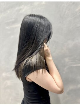 ナンバー 大分中央町店(N°) さりげなく光る【シルバー】【インナーカラー】【MISATO】