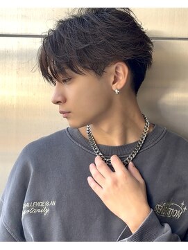 エン(EN) 刈り上げフェザーショート