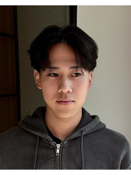 アルティ(arti) 刈り上げセンターパート/ショートセンターパート/メンズカット