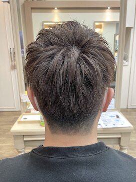 アルターリール(aL ter Rire) MEN’S HAIR/サーフカール/刈り上げセンターパート/中村