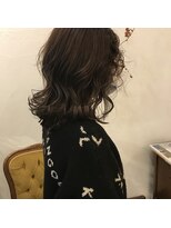 マウロア(MAULOA)&nbsp;“くびれミディ×今っぽパーマ”中西英美子