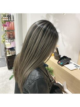 アヴァンス 京橋店(AVANCE) シャドウルーツ×ケアブリーチハイライト