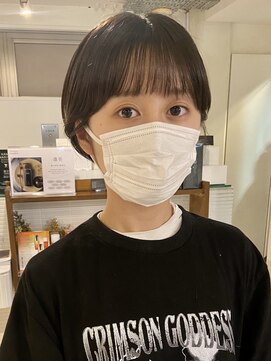 アクアオモテサンドウ(ACQUA omotesando) △大人可愛いブリーチなしブルーブラックマッシュショートヘア