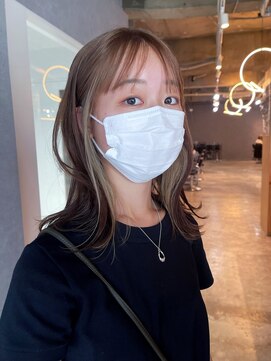 イトシテ インナーカラー×ペールベージュ【本多身和子】