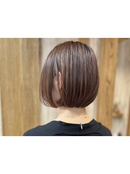 骨格を計算したカットで360度どこから見ても美シルエット♪忙しい朝も簡単にセットができる♪