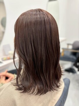 リノ(Lino) 簡単スタイリング/外ハネセミロング