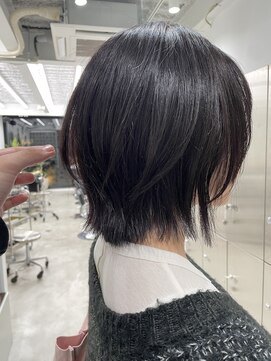 イル 天神大名店(ill) レイヤーボブ/グレージュ