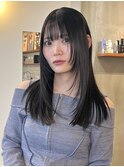 黒髪ロングレイヤー