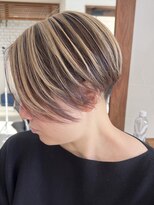 ルオン(Luon.) かりあげショート×白髪ぼかしカラー【Luon./ルオン/東松山】