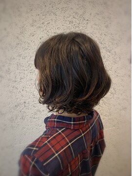 DAMANI 表参道 髪質改善/ヘッドスパ/ハイライト/白髪染め/白髪ぼかし/縮毛矯正 似合わせカット/ミディアムレイヤーカット[表参道駅]