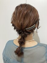 コトナ(kotona) 【お呼ばれヘア編み下ろしヘア】推し活ヘアイベントヘアカチモリ