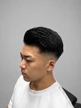 バーバーショップグランツ(Bar ber Shop GRAnt'z) スキンフェードサイドパート