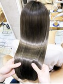 髪質改善イルミナカラーストレート艶髪ハイトーンカラー