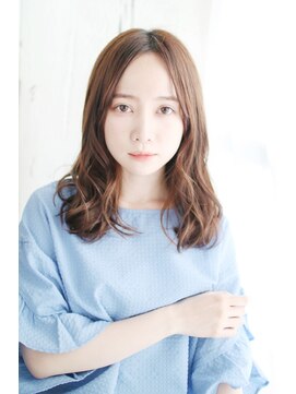 シュプール ダブル ラウンジ(SPUR W-Lounge) ふんわりセミディ