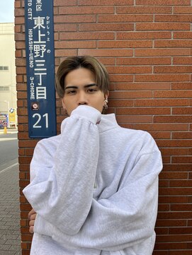 カーニー 上野(kearny) アップバング/ツーブロックマッシュ/波巻き[上野駅]